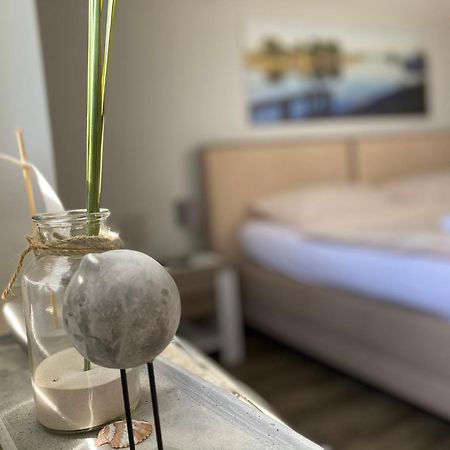 Zum Alten Faehrhaus - Bed & Breakfast Wrohm ภายนอก รูปภาพ